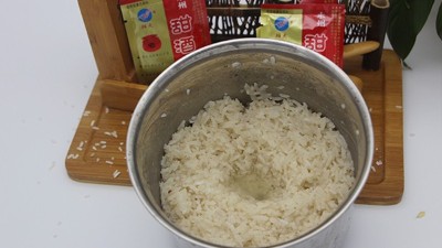 別再花錢買甜酒了，釀酒師傅透露，記住這幾點保證酒香濃郁