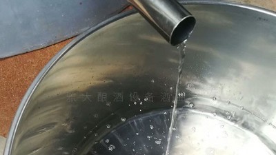 躲開不銹鋼釀酒設(shè)備蒸餾“雷區(qū)”，原來出酒快有絕招！