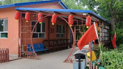 民宿+釀酒，李先生用高粱釀酒設(shè)備做酒的生活別有一番風(fēng)味