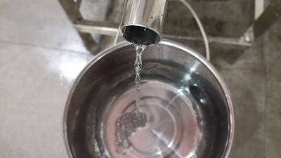 當(dāng)?shù)睾?0°的酒，小型白酒釀酒設(shè)備出酒度數(shù)太高，怎么降度好？