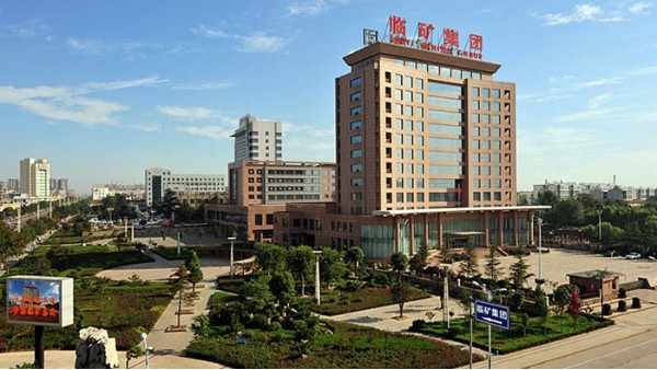 招待用酒花費(fèi)巨大，引多功能釀酒設(shè)備做企業(yè)招待酒節(jié)省開支55萬