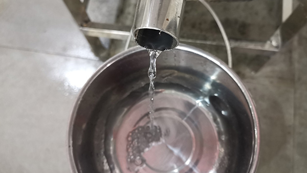 農(nóng)村釀酒機(jī)器小酒坊，釀出來的不僅是酒，更是實實在在的人心