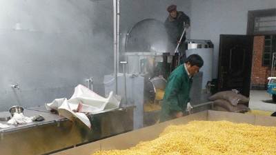 用玉米釀酒設(shè)備做小曲清香玉米酒，這11點沒做好易引起酒苦